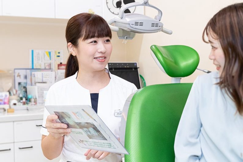 成人のかたのホワイトニングを行なっています